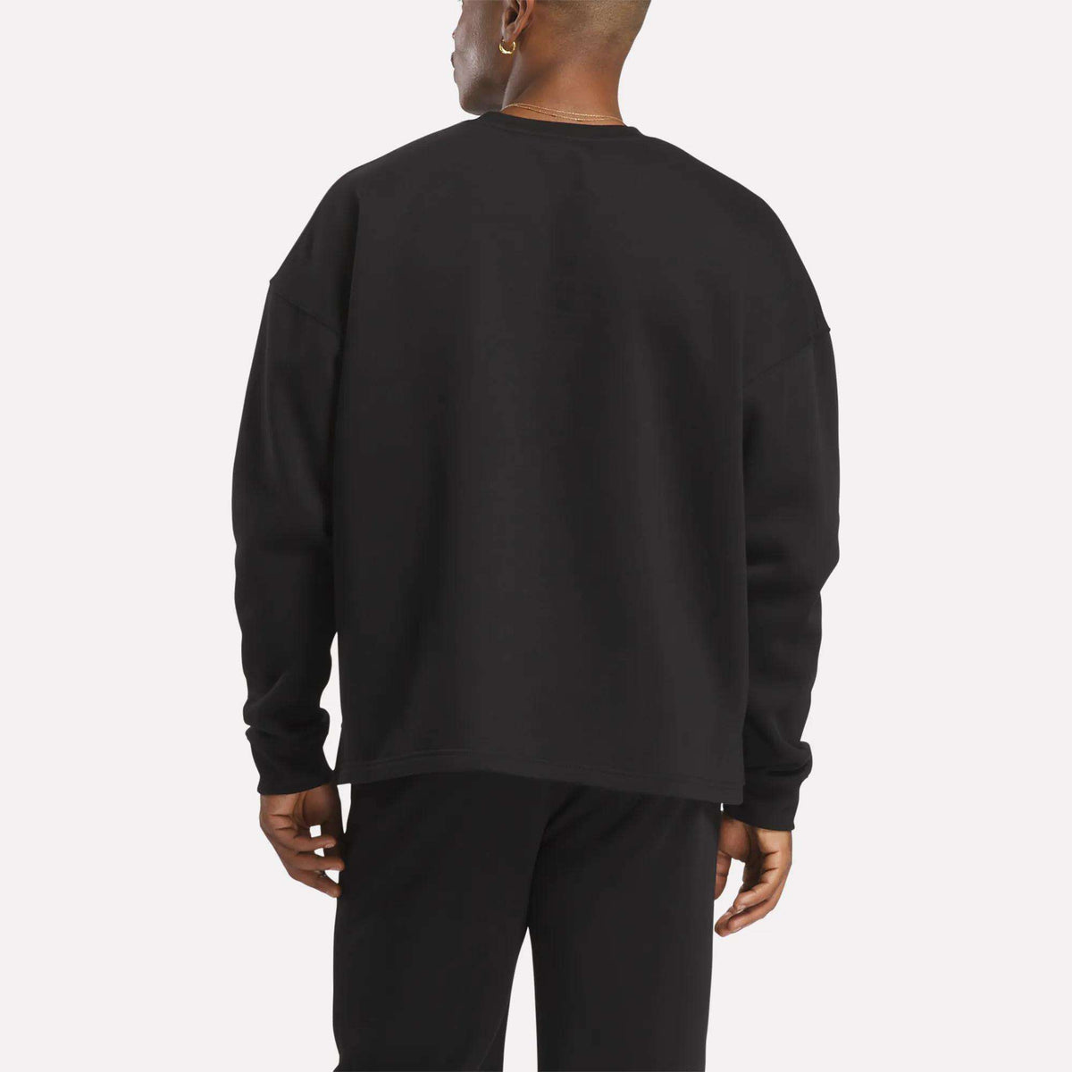 Men's Wardrobe Essentials Sweatshirt - Image 3