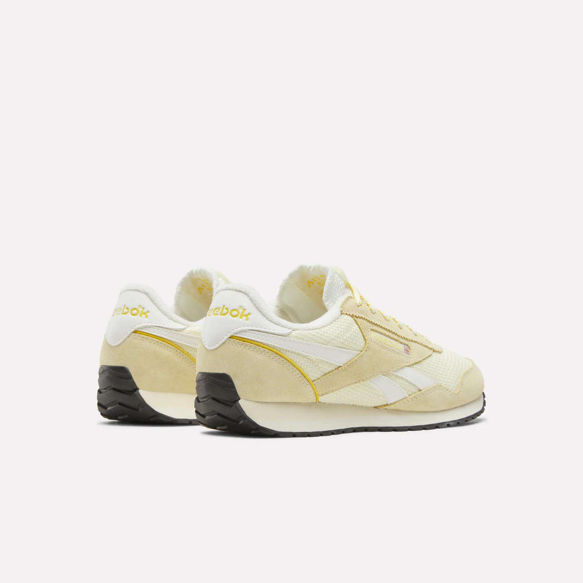 Women's Classic AZ Shoes - Image 3