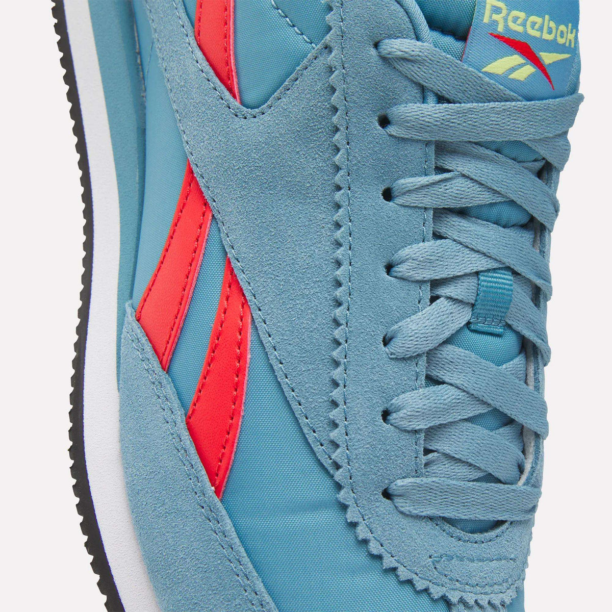 R100 Shoes - Image 6