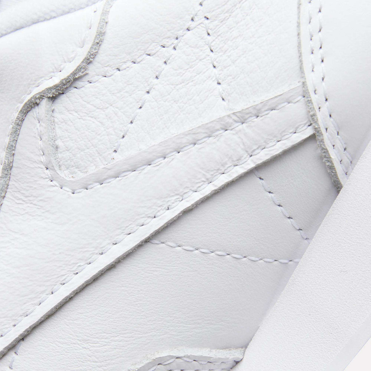 Women's Classic Leather Shoes - Image 7